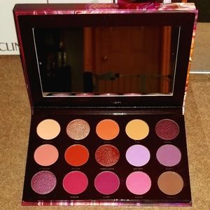 🆕️HipDot Zion Eyeshadow Palette